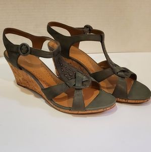 Clarks Miami Beach Green Wedge Sandal, Size 10